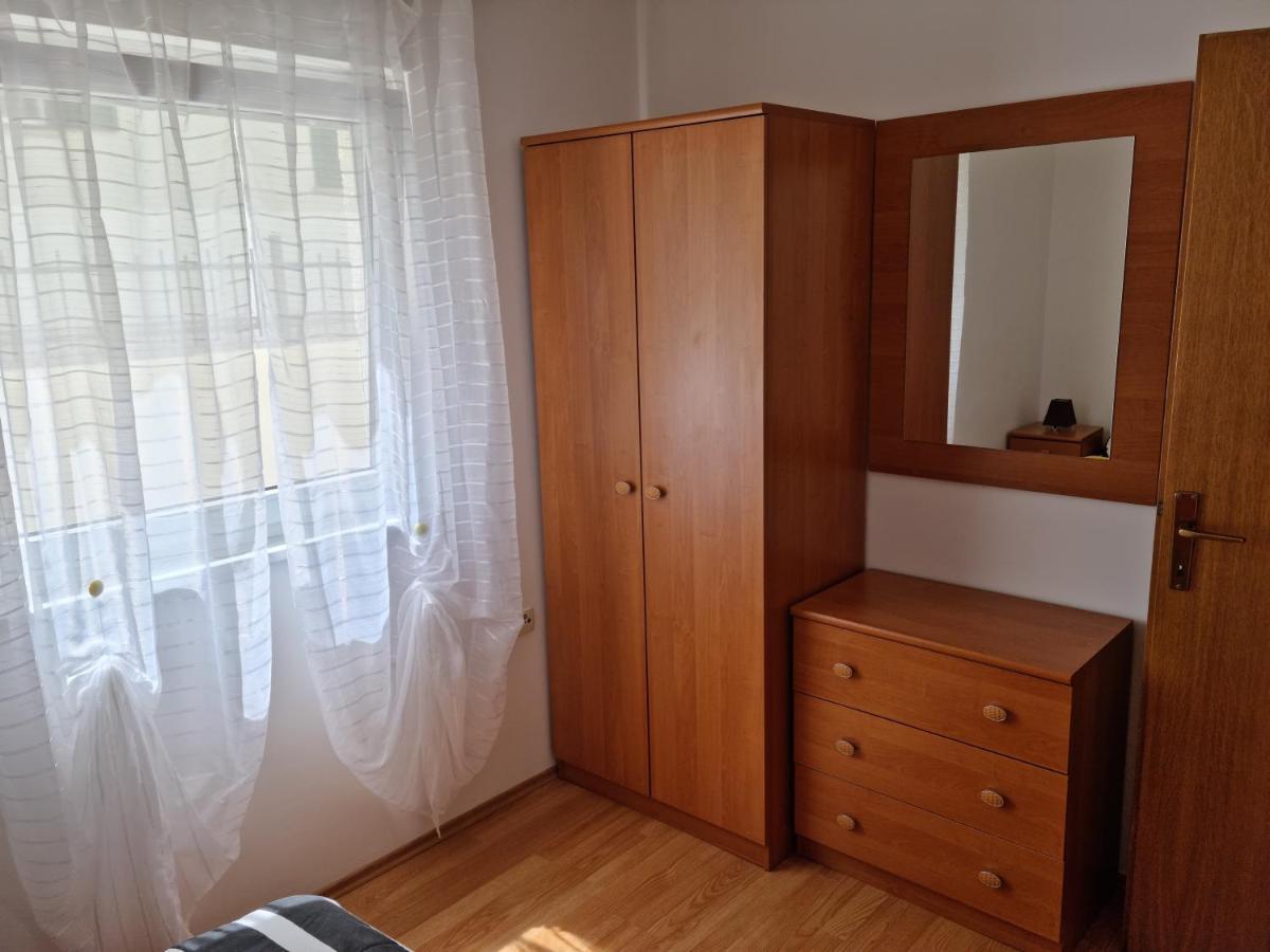 Apartments Zoretic มาลินสกา ภายนอก รูปภาพ